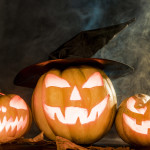 spooky-arrangement-with-pumpkins